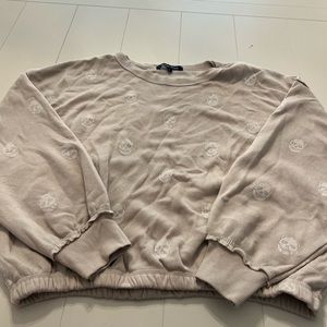 Skull crop sweat shirt